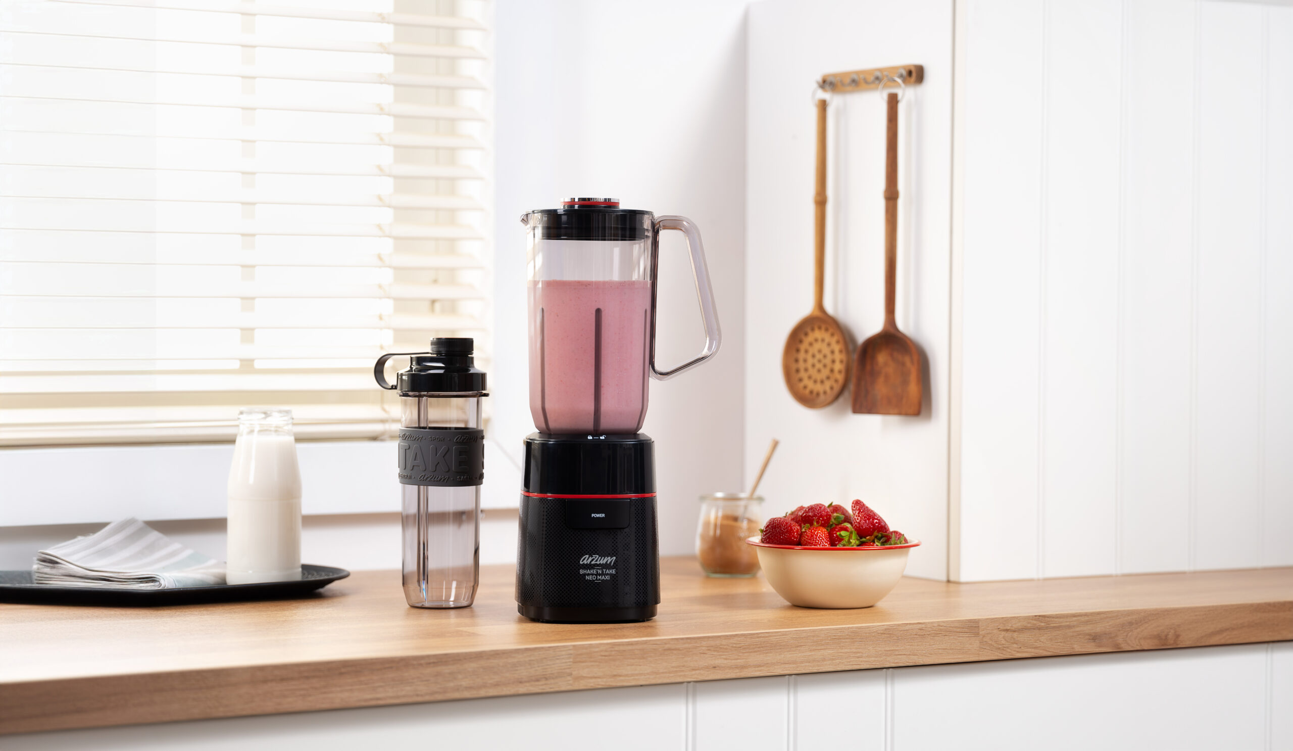 Arzum Shake’N Take Neo Maxi ile Blenderlar Boyut Değiştiriyor