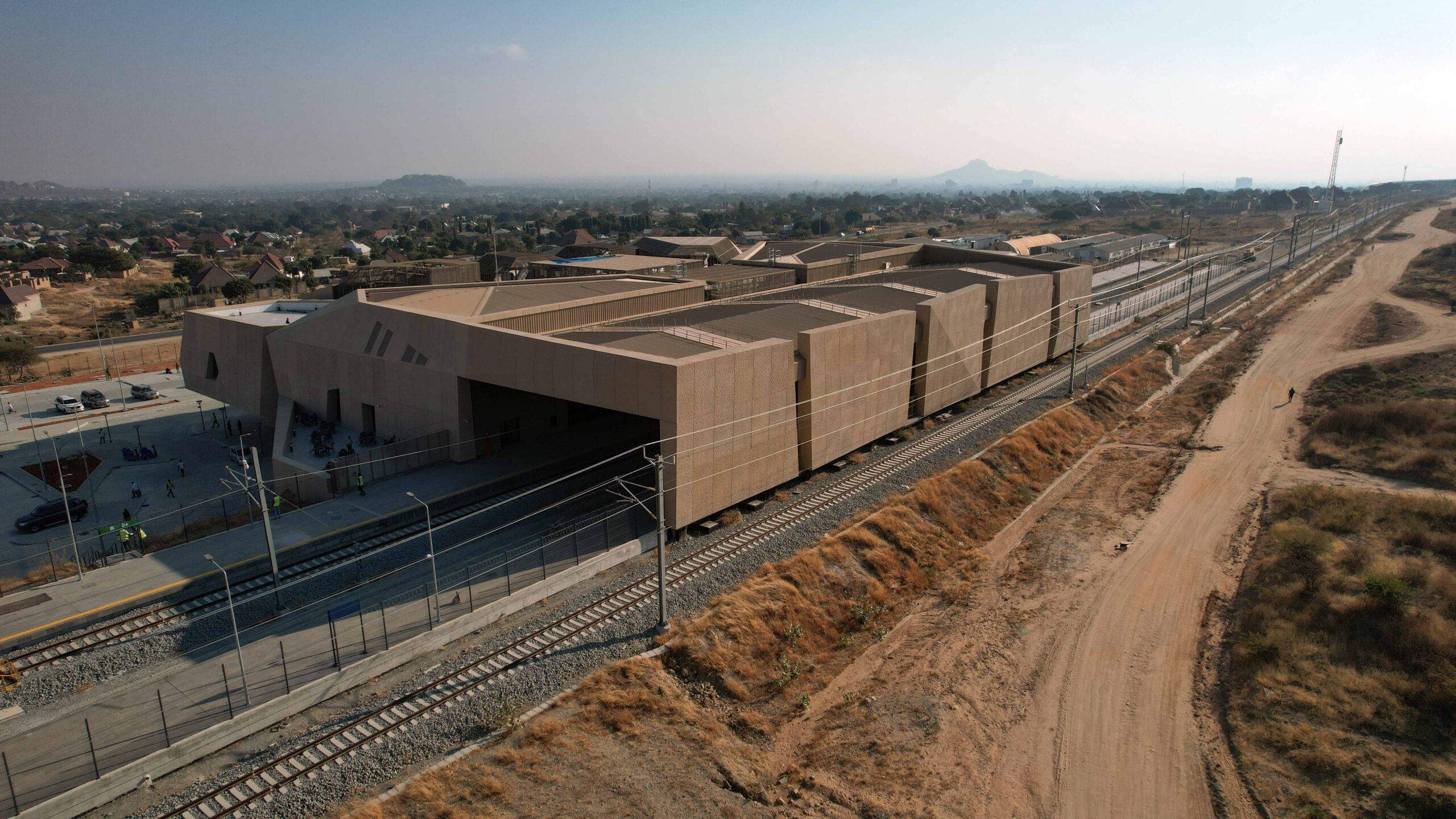 Yapı Merkezi Tanzanya’nın En Büyük Demiryolu Hattı’nın Yapımını Tamamladı