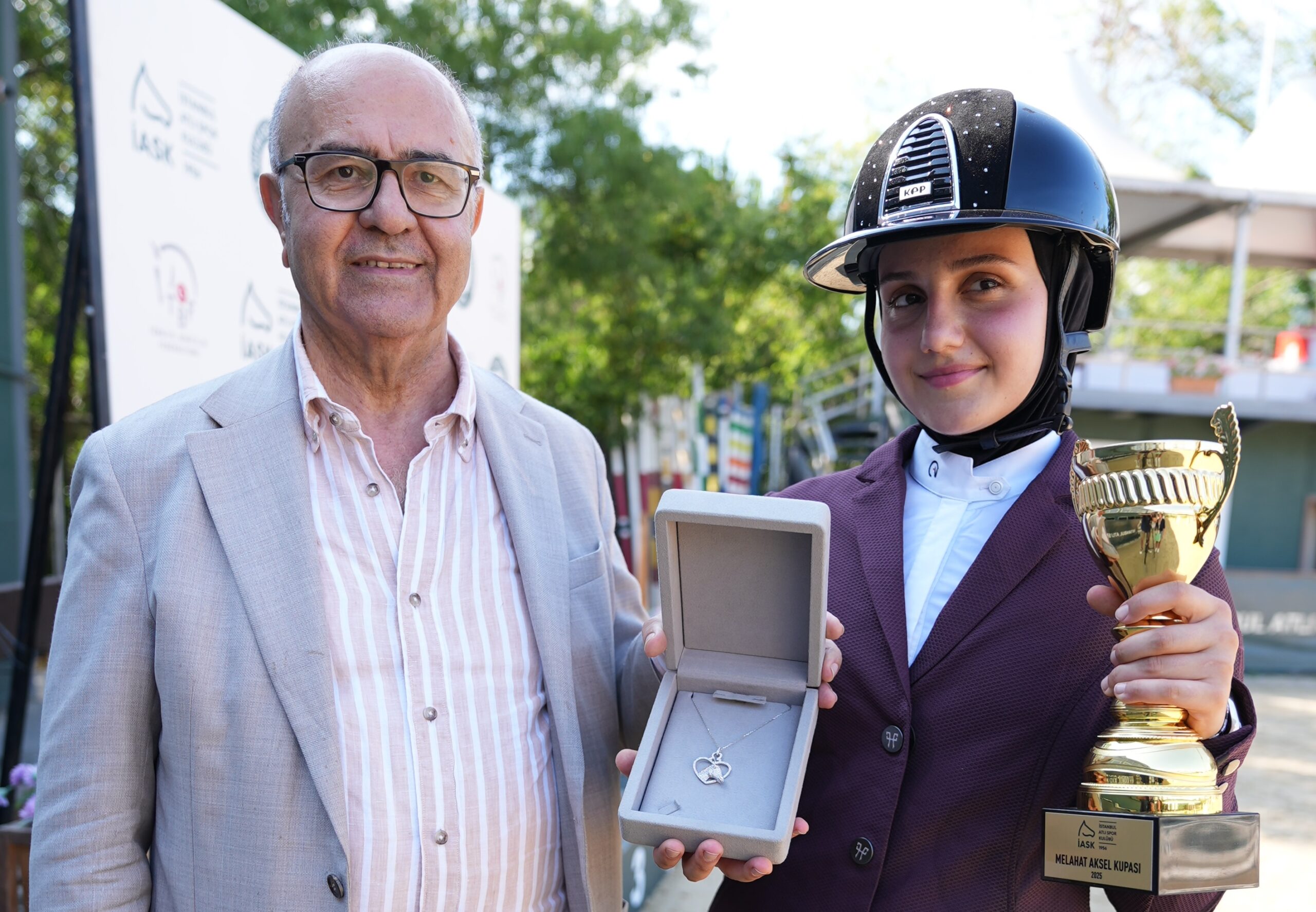 Ariş Pırlanta’dan “Melahat Aksel Kadınlar Kupası” birincisine çok özel ödül