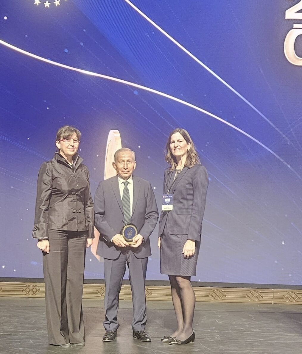 TÜSEB Sağlık Teknolojileri Prestij Ödülü Atabay’ın Oldu